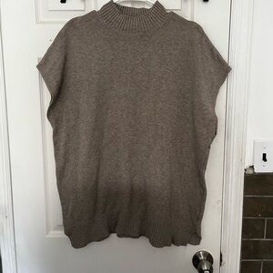 Women’s Cyrus Tunic size xl beige never worn